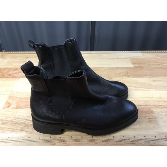 Paul Green Ankle Chelsea Boots Women's 7.5 Black Leather Slip-On Almond Toe - Picture 1 of 5